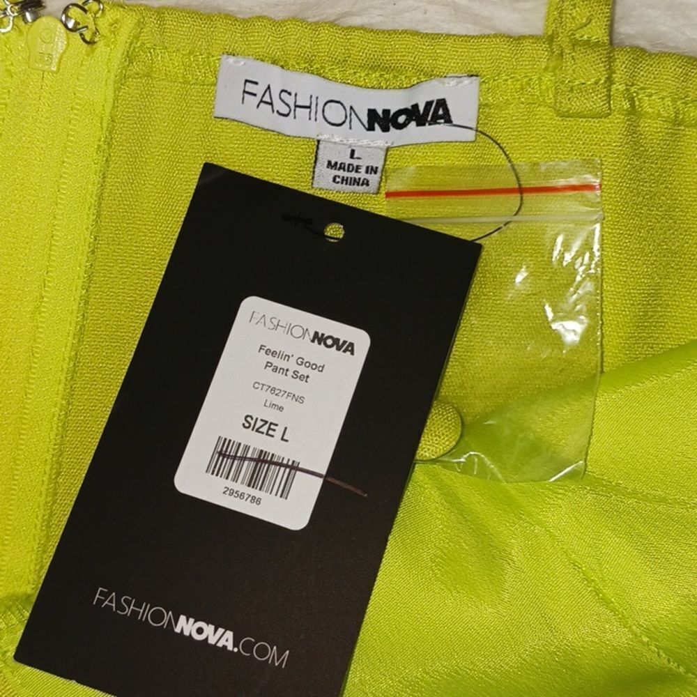 Fashion Nova top crop spaghettis straps size L green color - Picture 6 of 6